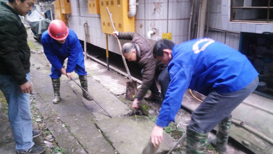 金山屯清掏化粪池、管道疏通一站式服务<高效><技术><可靠>